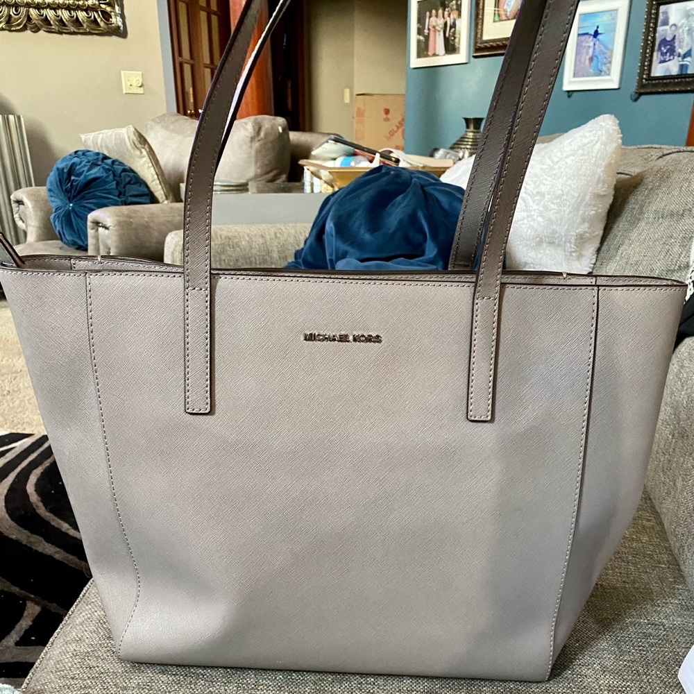 Michael Kors Ket Set Tote (briefcase)